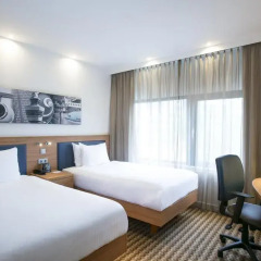 Отель Hampton by Hilton Amsterdam Airport Schiphol 3* Стандартный номер с 2 отдельными кроватями фото 4