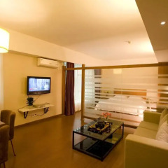 Holiday Villa Hotel & Residence Guangzhou 3* Номер Бизнес с различными типами кроватей фото 2