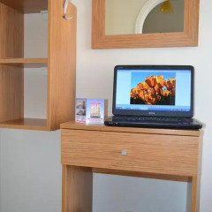 Second Home Hostel Стандартный семейный номер фото 5