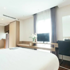 Отель Thomson Residence 4* Стандартный номер
