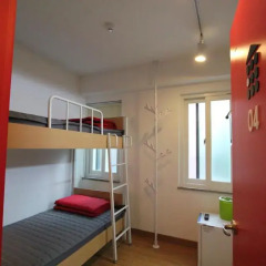 Отель B My Guesthouse сейф в номере