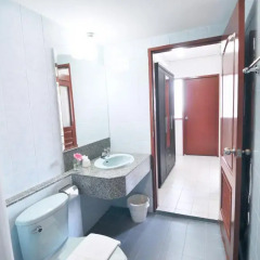 Отель Centric Place Hotel Таиланд, Бангкок - отзывы, цены и фото номеров - забронировать отель Centric Place Hotel онлайн ванная
