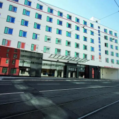 Отель Motel One Nürnberg-City парковка