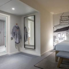 Отель Radisson RED Brussels 4* Стандартный номер с разными типами кроватей фото 10
