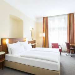 Отель NH Wien Belvedere 4* Стандартный номер с двуспальной кроватью фото 5