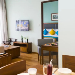 Ocean Edge Suites & Hotel Colombo 4* Люкс повышенной комфортности с различными типами кроватей фото 9