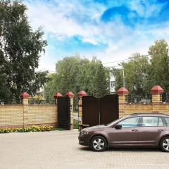 Гостиница Авиатор парковка