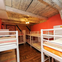 Backpacker Hostel Кровать в общем номере с двухъярусной кроватью фото 9