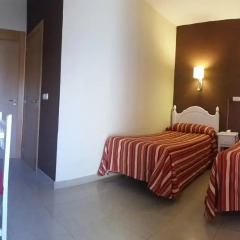 Отель Hostal Sonia Стандартный номер с различными типами кроватей фото 8