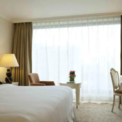 Отель The Kingsbury 5* Улучшенный номер с различными типами кроватей фото 15