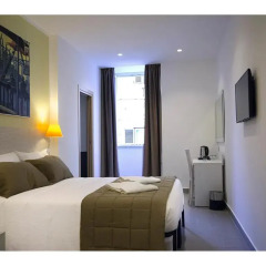Trevi Palace Hotel 3* Стандартный номер с двуспальной кроватью