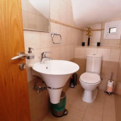 Отель Maouris Villa Кипр, Протарас - отзывы, цены и фото номеров - забронировать отель Maouris Villa онлайн ванная фото 2