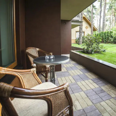Отель Villa Alvīne 4* Улучшенные апартаменты с различными типами кроватей