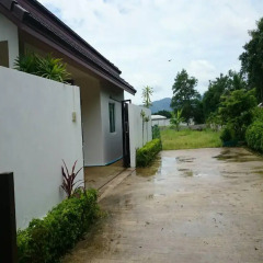 Отель Private Pool Villa At Thalang парковка