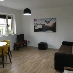 Апартаменты Tirana Comfort Apartment Тирана гостиничный бар