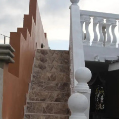 Отель Clarke Guest House бассейн