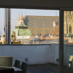 Отель Penthouse Stephansplatz Люкс с различными типами кроватей фото 26