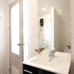 Отель Ratchadamnoen Residence 3* Номер Делюкс фото 8