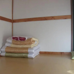 Отель Hyosunjae Hanok Guesthouse 2* Стандартный номер с различными типами кроватей (общая ванная комната) фото 7