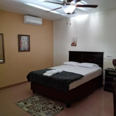 Отель Rockhampton Retreat Guest House 3* Люкс повышенной комфортности с различными типами кроватей фото 12