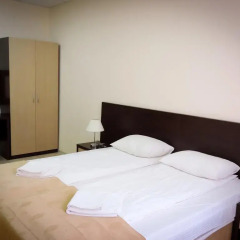 Отель Inn Ordzhonikidze 8а Сочи комната для гостей фото 2