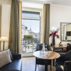 Central Plaza Hotel 4* Люкс фото 2