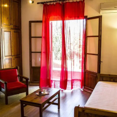 Folies Corfu Town Hotel Apartments Корфу комната для гостей фото 2