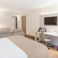 Отель NH Collection Berlin Mitte Am Checkpoint Charlie 4* Люкс с разными типами кроватей фото 20