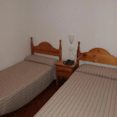 Отель Hostal Campoy Стандартный номер с двуспальной кроватью фото 4