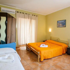 Отель Alfio's Casa Vacanze Джардини Наксос комната для гостей фото 3