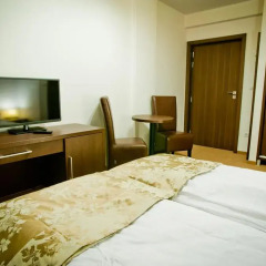 Отель Apartamenty Rubin Стандартный номер с двуспальной кроватью фото 12