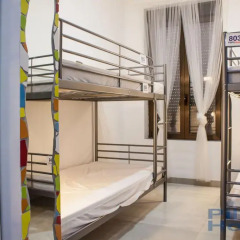 Pil Pil Hostel Madrid Кровать в общем номере с двухъярусной кроватью фото 3