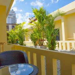 Отель Austrian Garden/Tai Pan Village Улучшенный номер с двуспальной кроватью фото 27