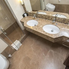 Merchants Crown Hotel 5* Улучшенный номер фото 7