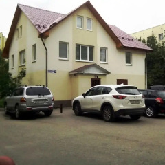 Hostel Jam Velikiy Novgorod парковка