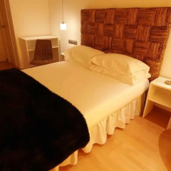 Отель Hostal Santo Domingo Улучшенный номер с различными типами кроватей
