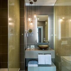 Отель INNSIDE by Melia Prague Old Town 4* Улучшенный номер разные типы кроватей фото 10