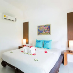 Отель Bay View Resort - Phi Phi Island 3* Улучшенная вилла с различными типами кроватей фото 11