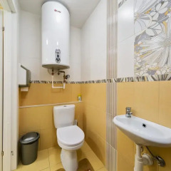 Гостиница HQ Hostelberry Кровать в общем номере с двухъярусной кроватью фото 48