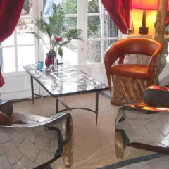 Отель Hôtel Villa la Malouine гостиничный бар