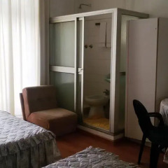 Отель Residencial Ipanema Лиссабон комната для гостей фото 3