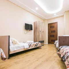 Отель Sweet Home 3 at Freedom Square комната для гостей фото 3