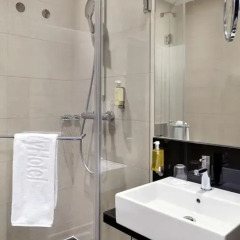 Отель Intercityhotel Munchen Улучшенный номер фото 6