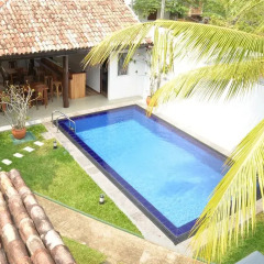Отель Surf Villa Шри-Ланка, Хиккадува - отзывы, цены и фото номеров - забронировать отель Surf Villa онлайн бассейн фото 3
