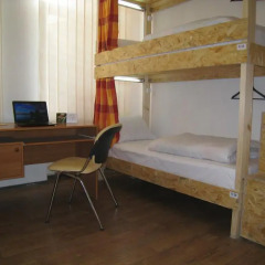Hostel Smile-Dnepr Кровать в общем номере с двухъярусной кроватью фото 6