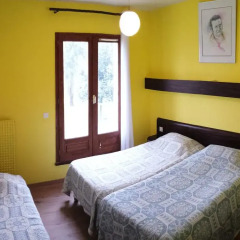 Отель Friendly Auberge Франция, Коломьё - отзывы, цены и фото номеров - забронировать отель Friendly Auberge онлайн комната для гостей фото 5