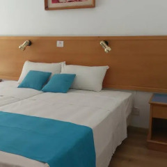 Daphne Hotel Apartments комната для гостей фото 3