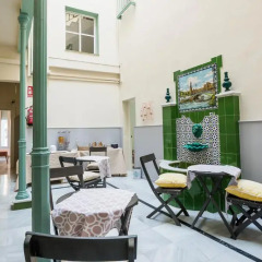 Отель Hostal Jardín de la Alameda спа