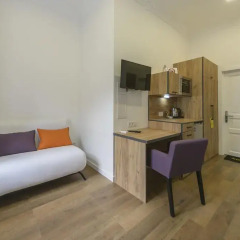 Гостиница Partner Guest House Khreschatyk 3* Студия разные типы кроватей фото 26