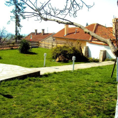 Отель Villa Mirlevi Казанлак фото 9